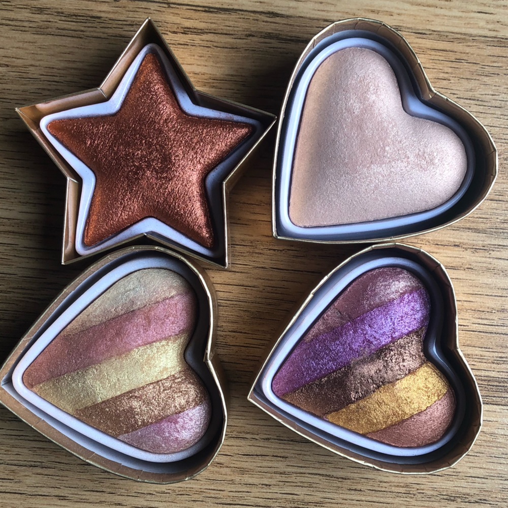 Revolution Bundle-Blush and highlighters